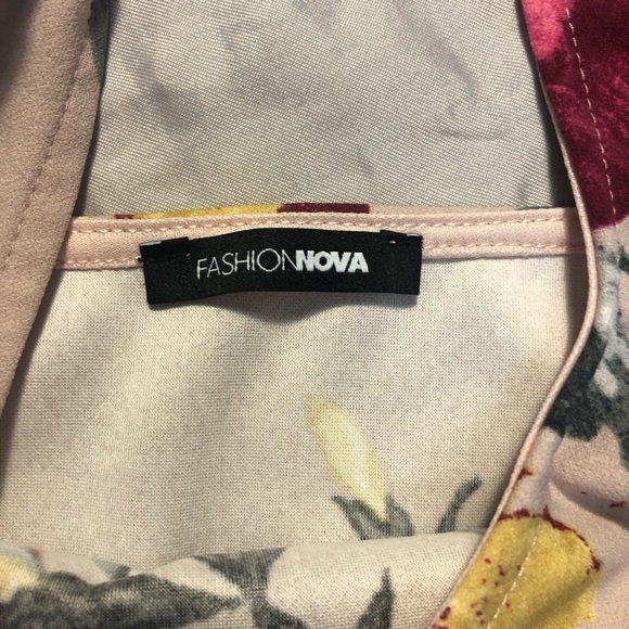 Fashion Nova two-piece floral crop top & skirt set - Picture 6 of 7